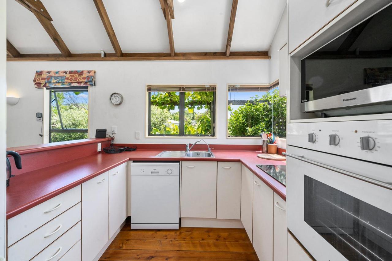 Waimea Cottage - Waikanae Holiday Home Exterior foto